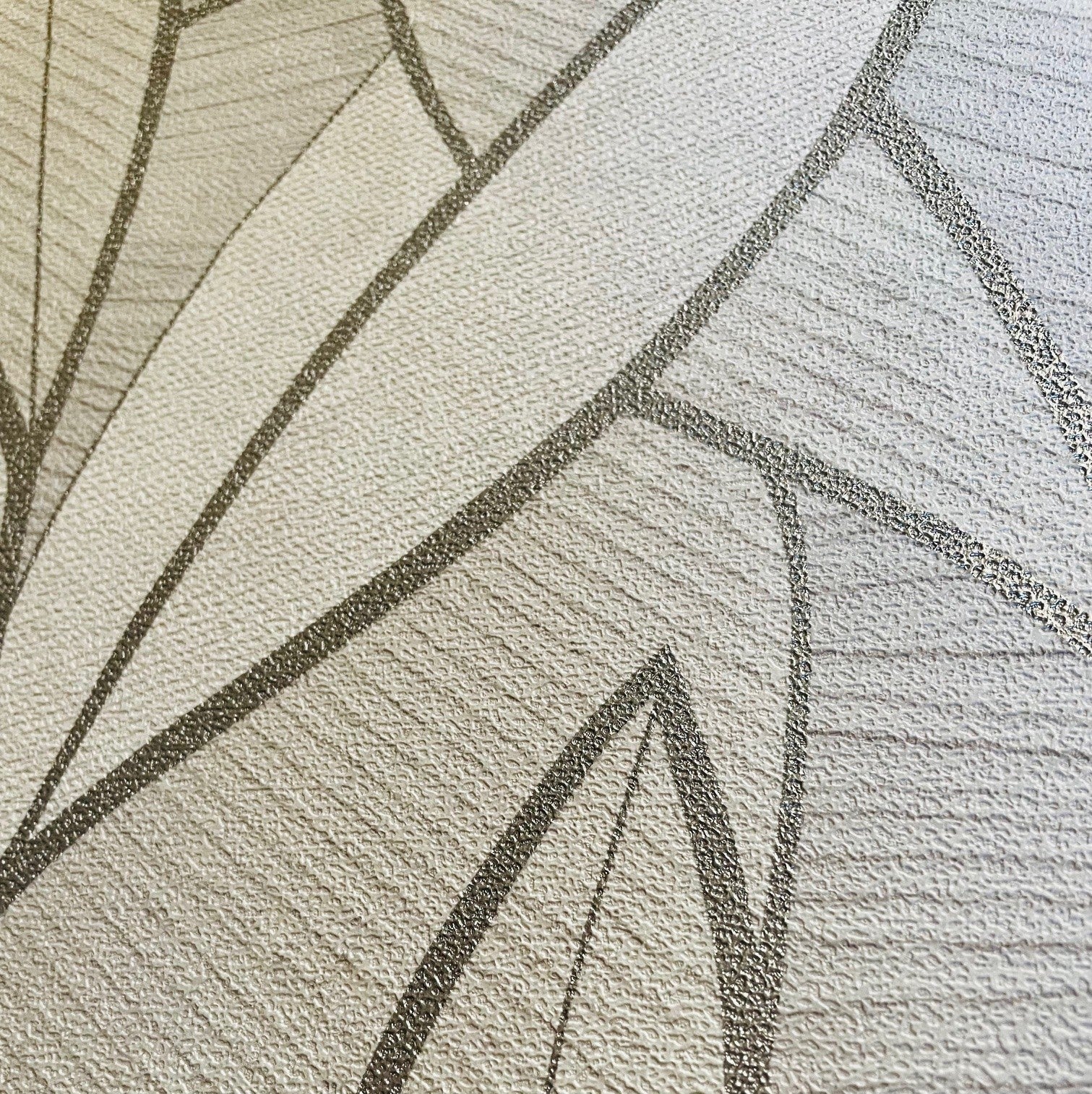 #color_White