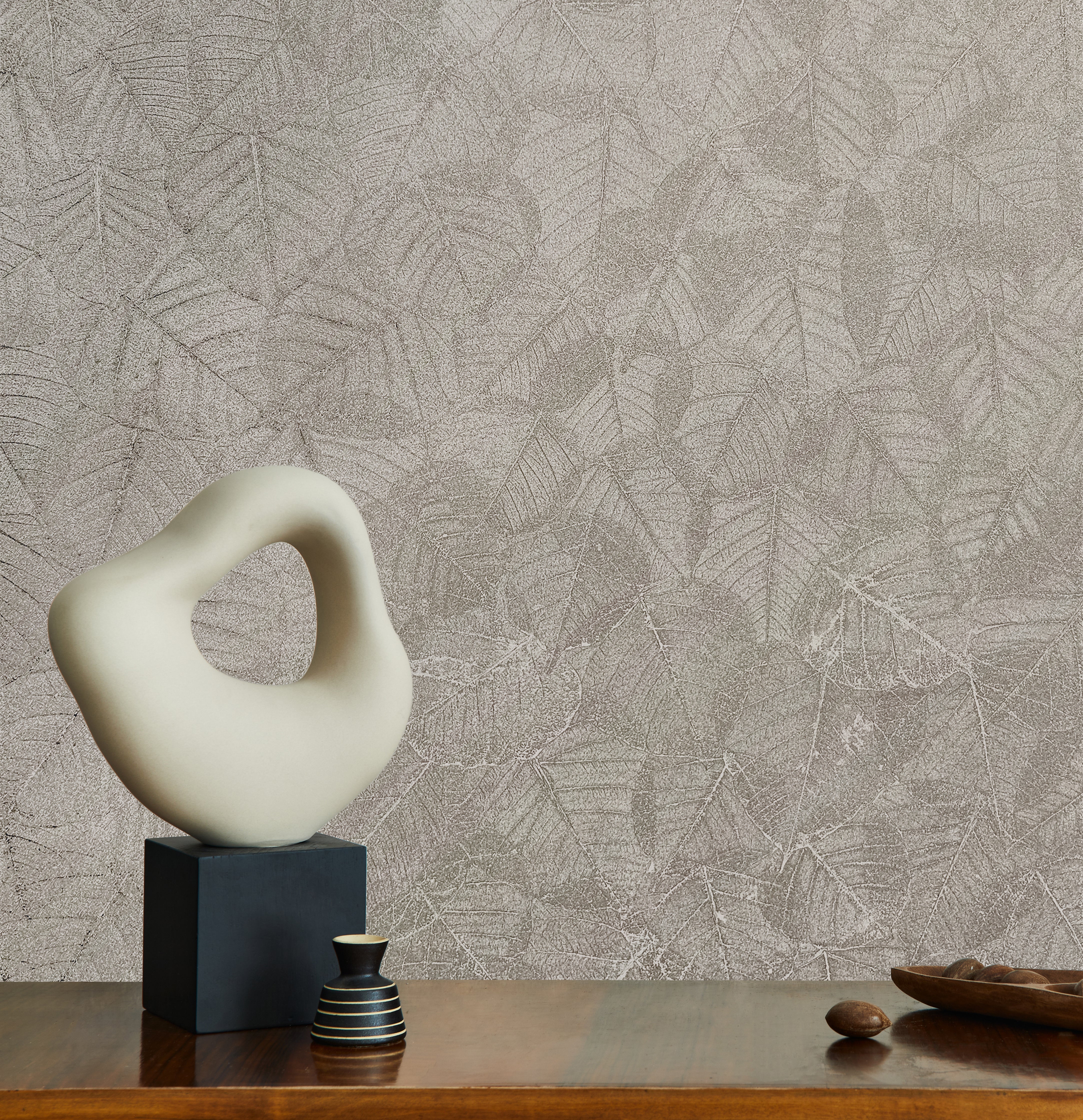 #color_silver beige on foil